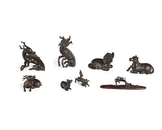 A GROUP OF EIGHT MINIATURE BRONZE ANIMALS AS WATER DROPPERS OR WEIGHTS 17th to 19th century (8) image 3