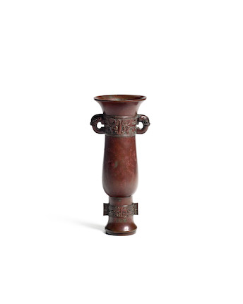 A RARE SIGNED ARCHAISTIC BRONZE TWO-HANDLED VASE-SHAPED INCENSE-STICK HOLDER 18th century, Guiyuan zuo mark image 2