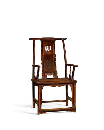 A RARE AND EXCEPTIONAL HUANGHUALI AND NANMU 'FU' CHARACTER YOKEBACK ARMCHAIR, GUANMAOYI Ming dynasty, 16th/17th century image 5