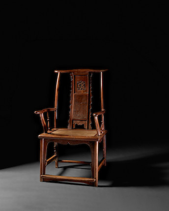 A RARE AND EXCEPTIONAL HUANGHUALI AND NANMU 'FU' CHARACTER YOKEBACK ARMCHAIR, GUANMAOYI Ming dynasty, 16th/17th century image 12