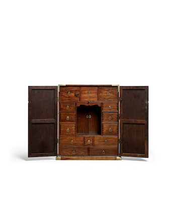 A RARE HUANGHUALI APOTHECARY CABINET, YAOGUI  Early Qing dynasty, 17th century image 2
