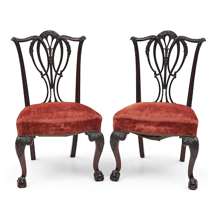 Pair of Chippendale-style Mahogany Chairs, 20th century. image 1