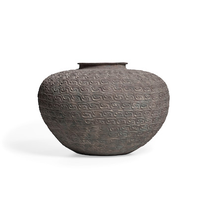 A RELIEF-IMPRESSED GLOBULAR HIGH-FIRED GREY POTTERY JAR  Warring States (475-221 BCE) image 1