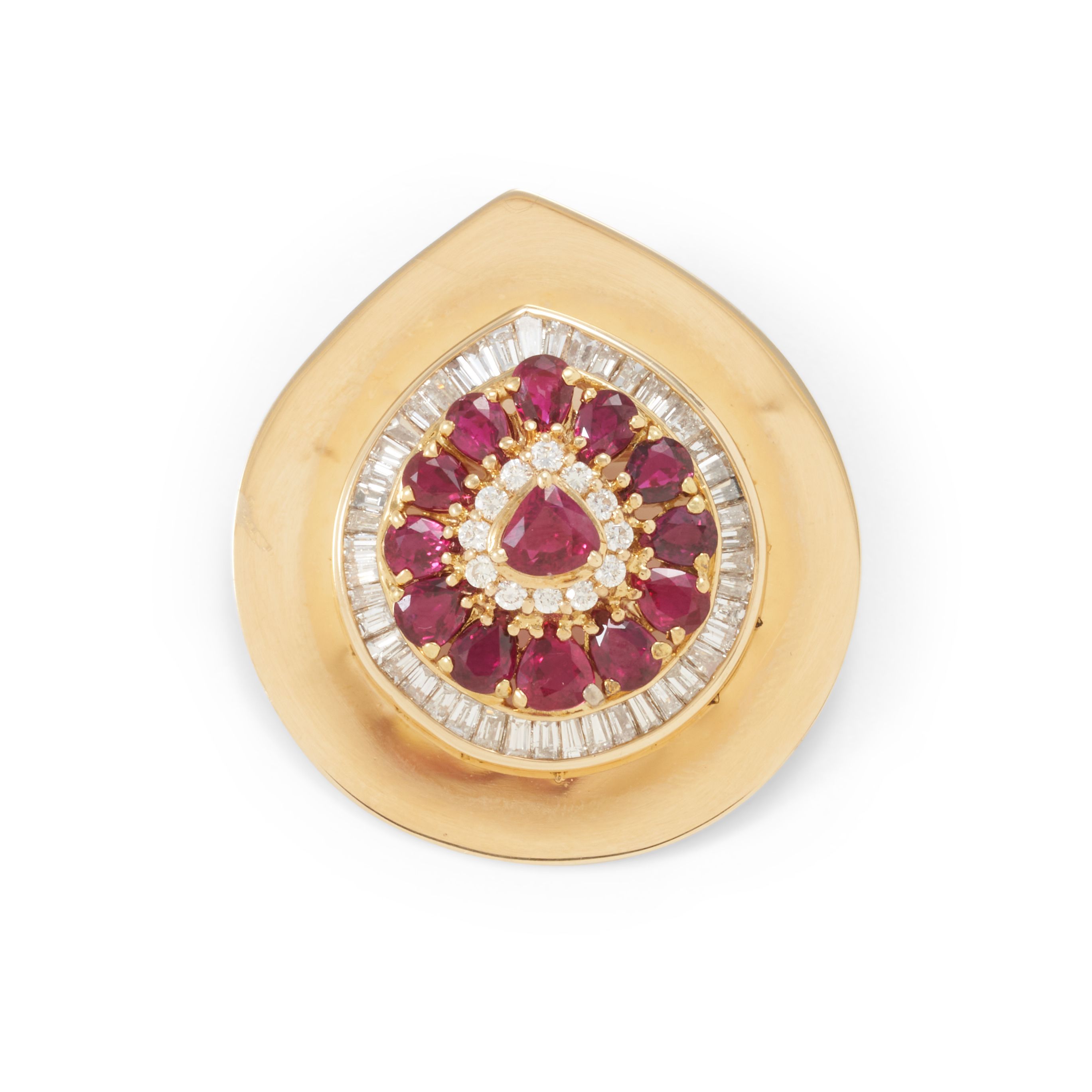 A GOLD, RUBY, AND DIAMOND BROOCH