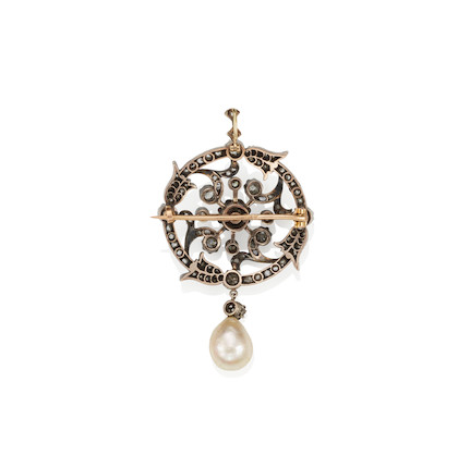 A SILVER-TOPPED GOLD, DIAMOND AND CULTURED PEARL PENDANT BROOCH image 2