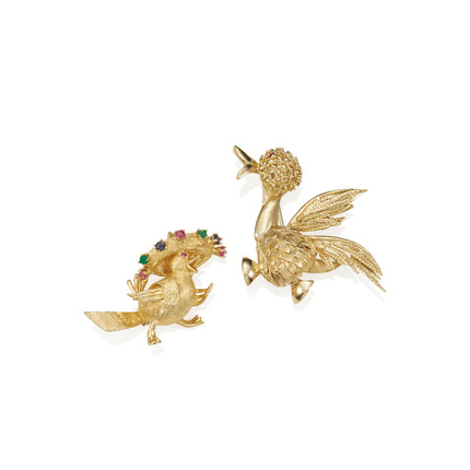 TWO GOLD AND GEM-SET BIRD BROOCHES image 2