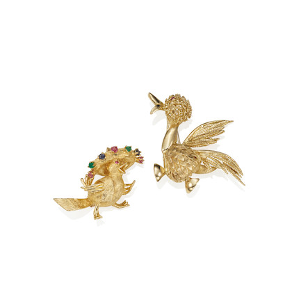 TWO GOLD AND GEM-SET BIRD BROOCHES image 1