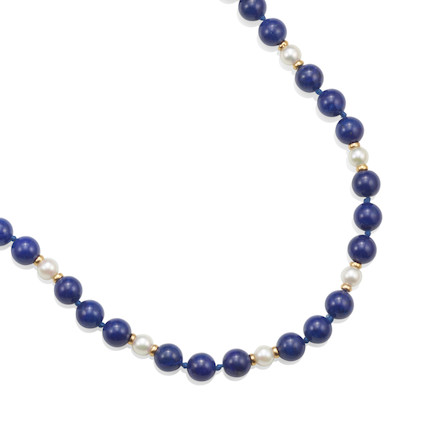 TIFFANY & CO. A GOLD, LAPIS LAZULI AND CULTURED PEARL NECKLACE image 2