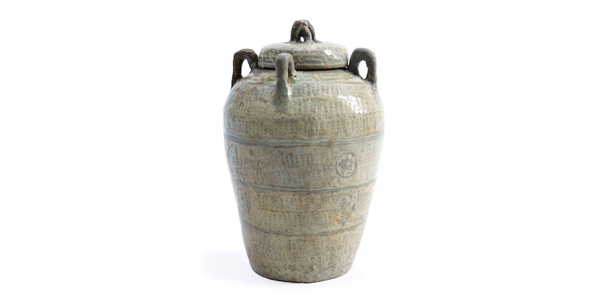 A WHITE SLIP-DECORATED BUNCHEONG TAE-HANGARI URN AND COVER image 4