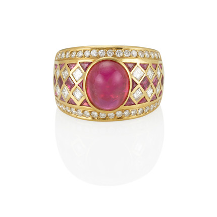 AN 18K GOLD, RUBY AND DIAMOND RING image 1