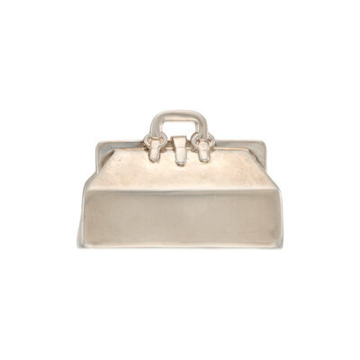TIFFANY & CO: STERLING SILVER DR. BAG PILL BOX