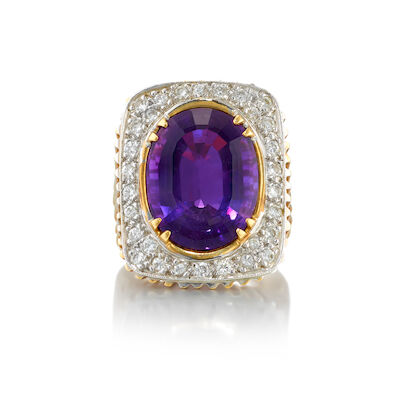 GOLD, AMETHYST AND DIAMOND RING